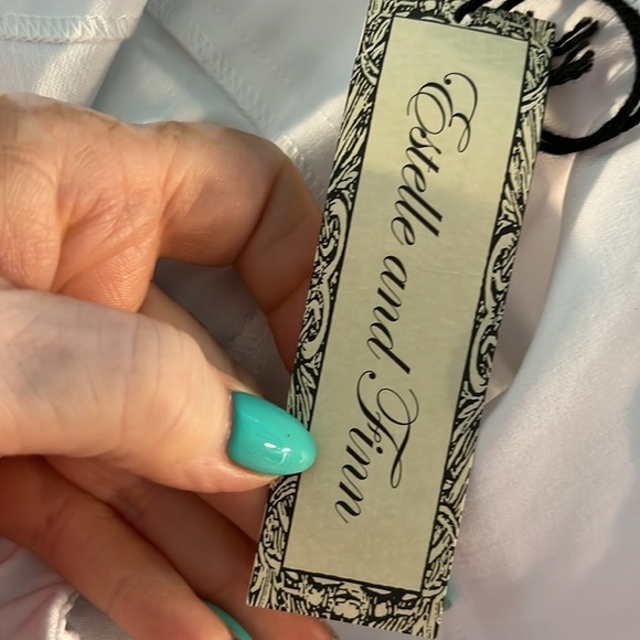 Estelle & Finn Ankle Pants Step Hem Pull-On Style White Size 4 NWT Elastic Waist - Picture 7 of 9